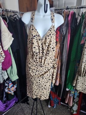 SHEIN Curve Beige and Black Animal Print Top